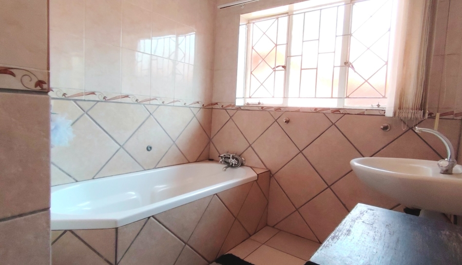Commercial Property for Sale in Buyscelia Gauteng