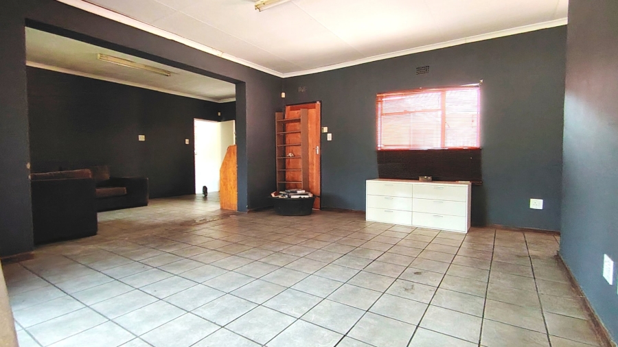 Commercial Property for Sale in Buyscelia Gauteng