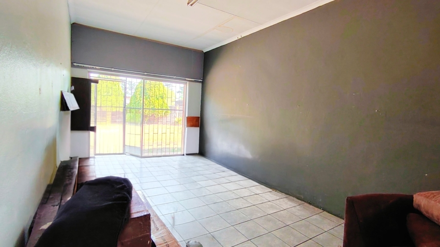 Commercial Property for Sale in Buyscelia Gauteng