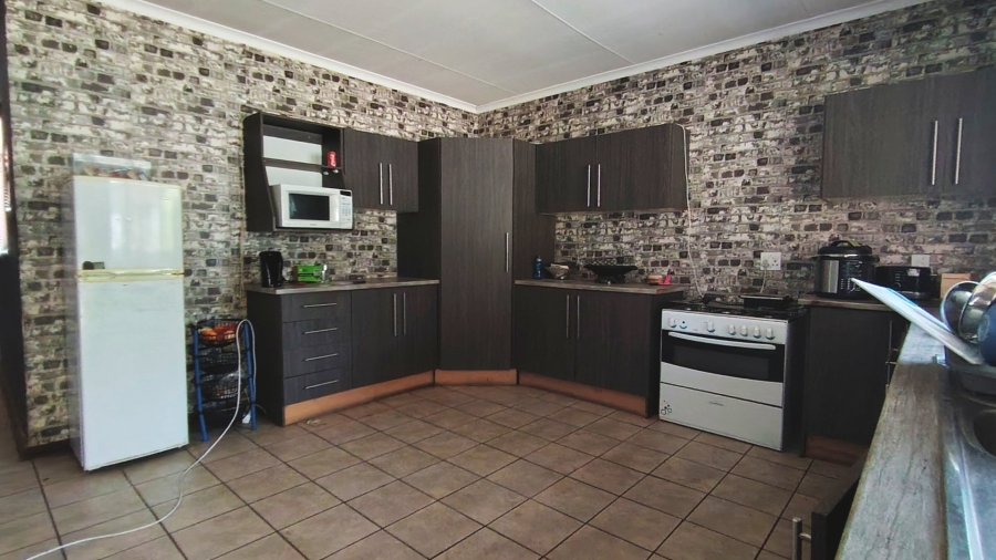 Commercial Property for Sale in Buyscelia Gauteng