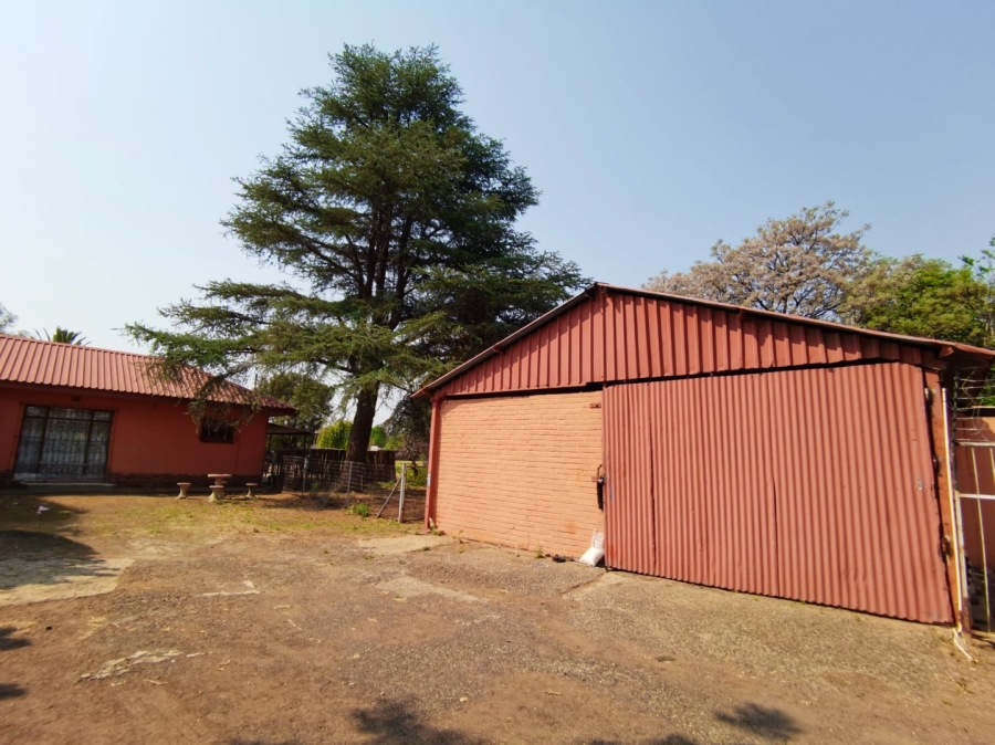 Commercial Property for Sale in Buyscelia Gauteng
