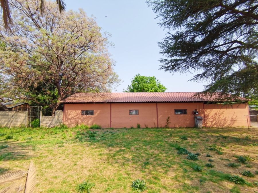 Commercial Property for Sale in Buyscelia Gauteng