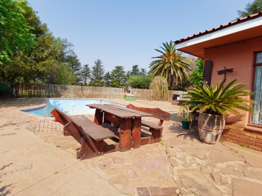 Commercial Property for Sale in Buyscelia Gauteng