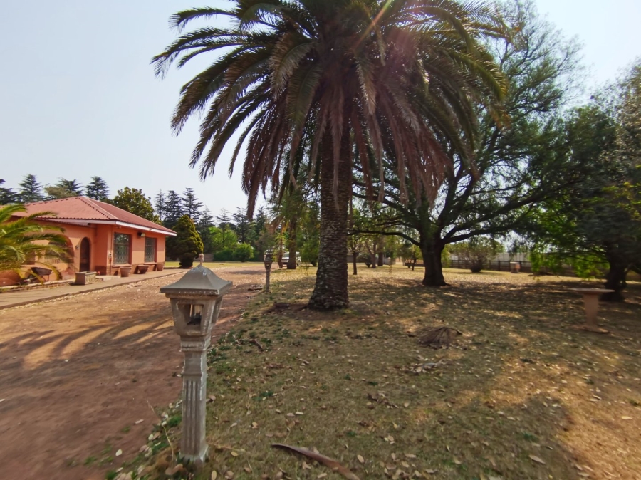 Commercial Property for Sale in Buyscelia Gauteng
