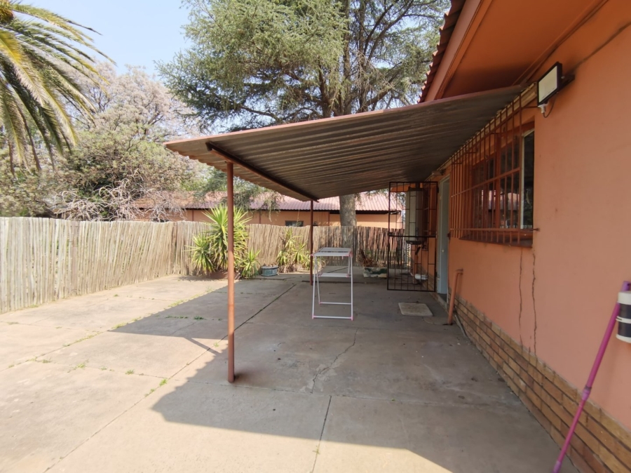 Commercial Property for Sale in Buyscelia Gauteng