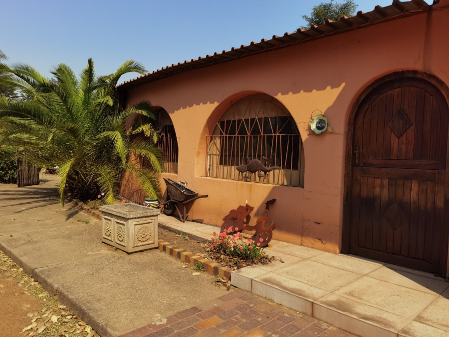 Commercial Property for Sale in Buyscelia Gauteng