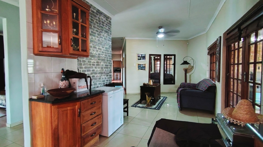 Commercial Property for Sale in Glen Donald A H Gauteng