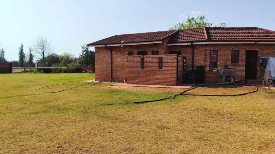 Commercial Property for Sale in Glen Donald A H Gauteng