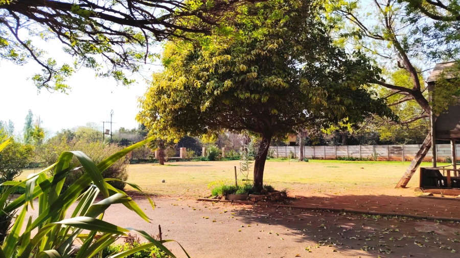 Commercial Property for Sale in Glen Donald A H Gauteng