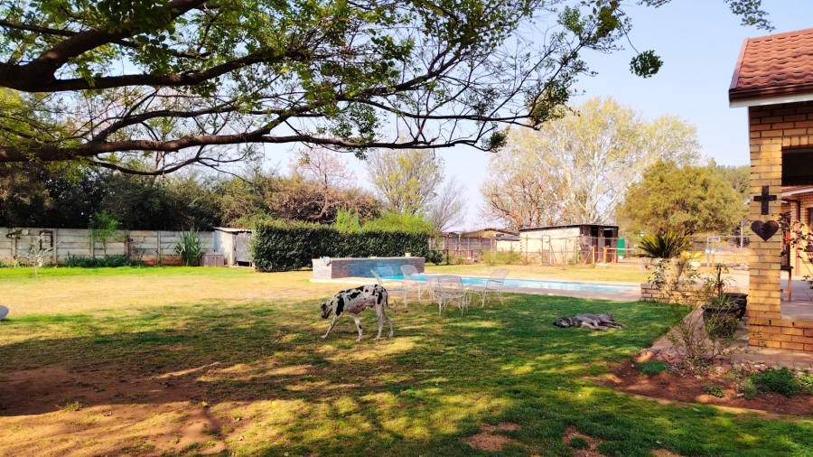 Commercial Property for Sale in Glen Donald A H Gauteng