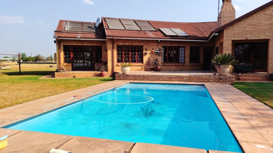Commercial Property for Sale in Glen Donald A H Gauteng