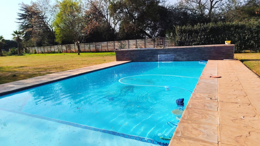 Commercial Property for Sale in Glen Donald A H Gauteng