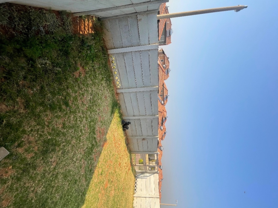 To Let 2 Bedroom Property for Rent in Albertsdal Gauteng