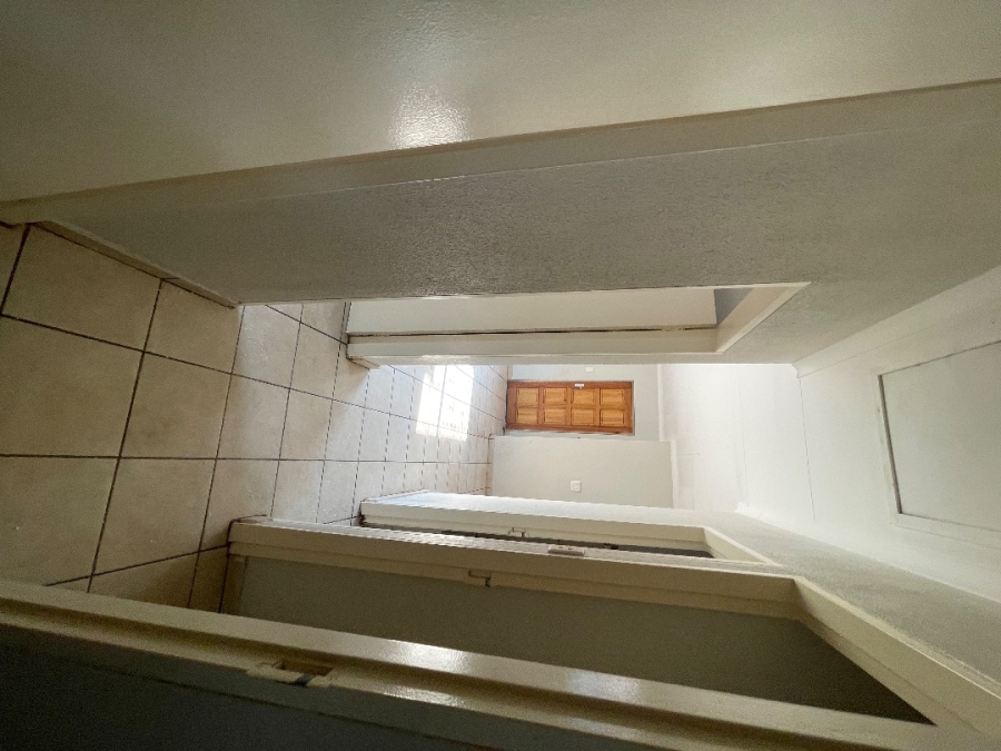 To Let 2 Bedroom Property for Rent in Albertsdal Gauteng