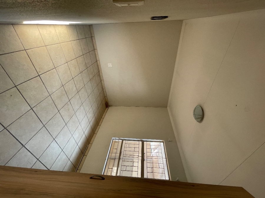 To Let 2 Bedroom Property for Rent in Albertsdal Gauteng