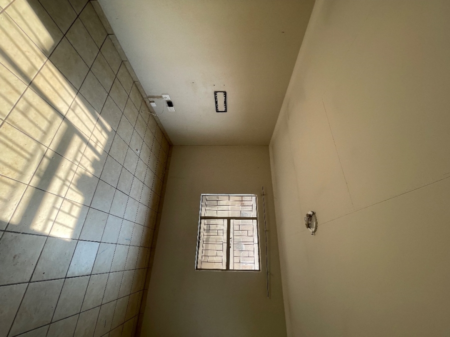 To Let 2 Bedroom Property for Rent in Albertsdal Gauteng