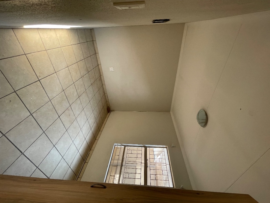 To Let 2 Bedroom Property for Rent in Albertsdal Gauteng