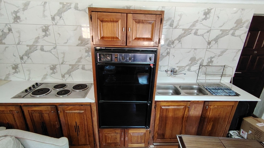 5 Bedroom Property for Sale in Eldoraigne Gauteng