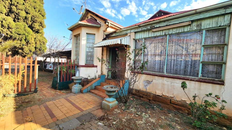 6 Bedroom Property for Sale in Primrose Gauteng