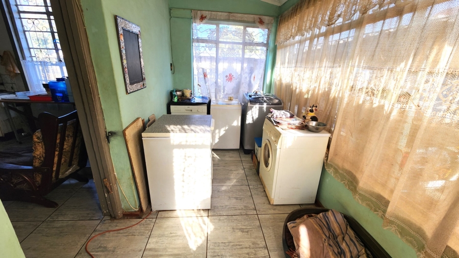 6 Bedroom Property for Sale in Primrose Gauteng
