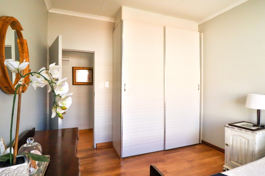 3 Bedroom Property for Sale in The Retreat Gauteng