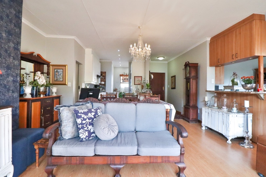 3 Bedroom Property for Sale in The Retreat Gauteng