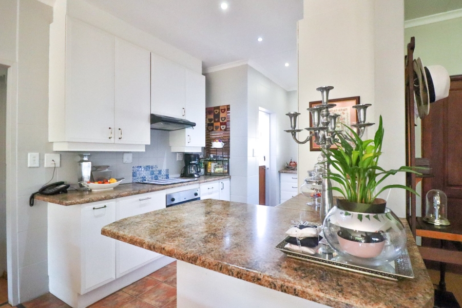 3 Bedroom Property for Sale in The Retreat Gauteng