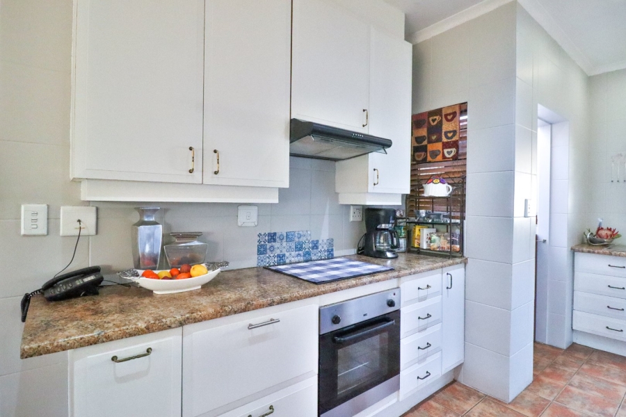 3 Bedroom Property for Sale in The Retreat Gauteng