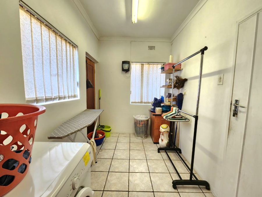 4 Bedroom Property for Sale in Glenanda Gauteng