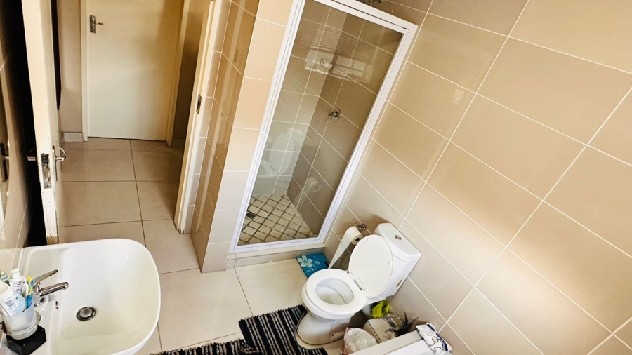 To Let  Bedroom Property for Rent in Noordwyk Gauteng