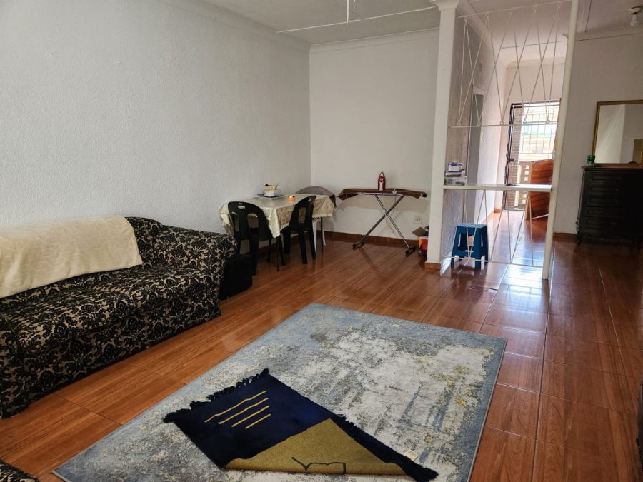 2 Bedroom Property for Sale in Crown Gardens Gauteng