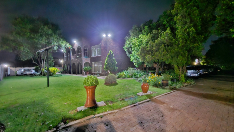 2 Bedroom Property for Sale in Three Rivers Gauteng
