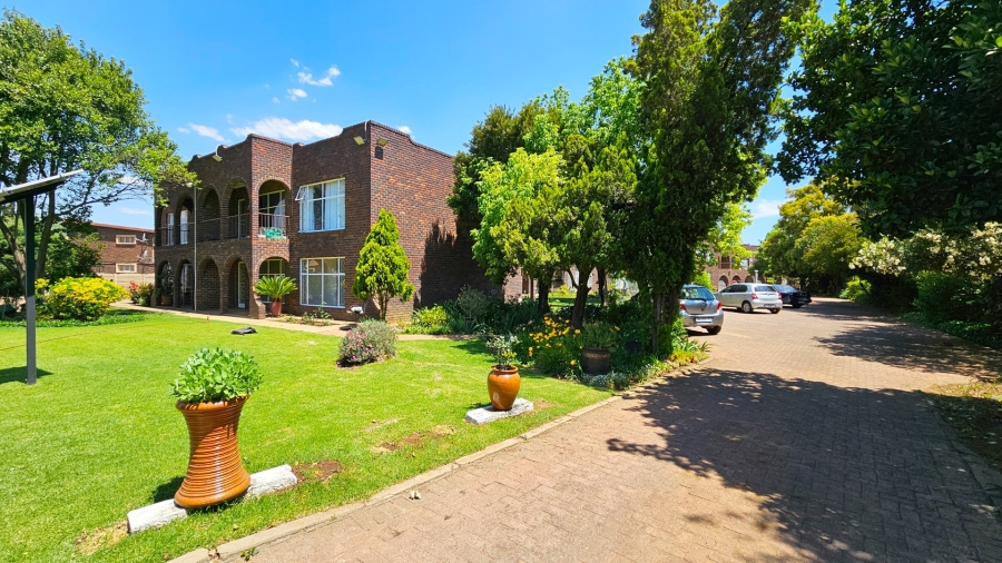 2 Bedroom Property for Sale in Three Rivers Gauteng