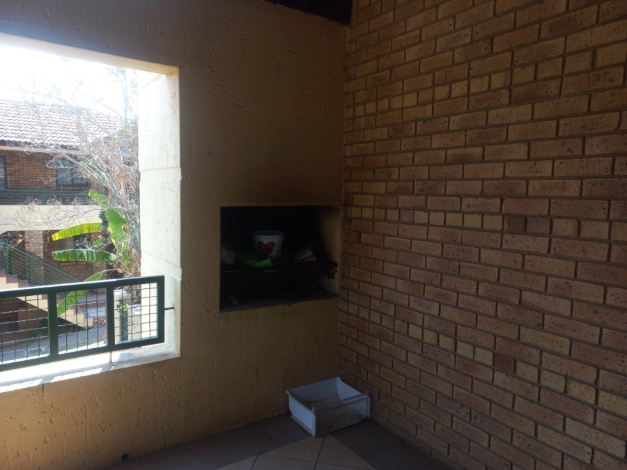 To Let 3 Bedroom Property for Rent in Die Hoewes Gauteng