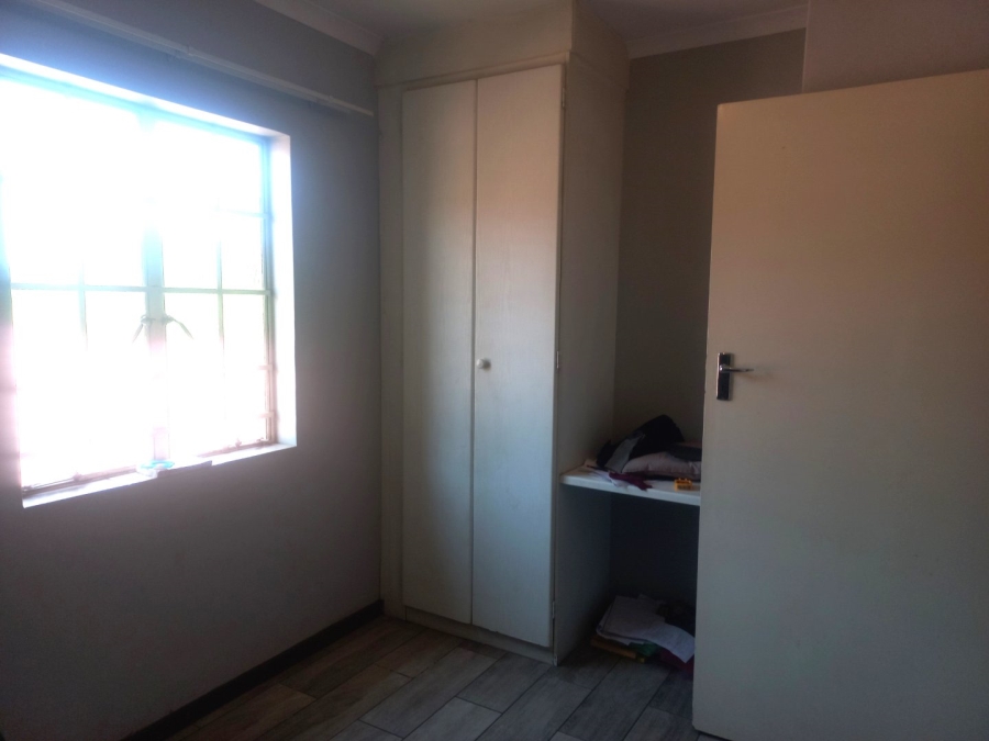 To Let 3 Bedroom Property for Rent in Die Hoewes Gauteng