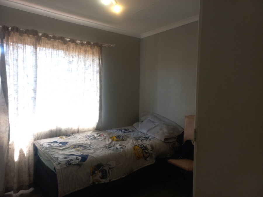 To Let 3 Bedroom Property for Rent in Die Hoewes Gauteng