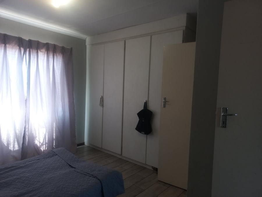 To Let 3 Bedroom Property for Rent in Die Hoewes Gauteng