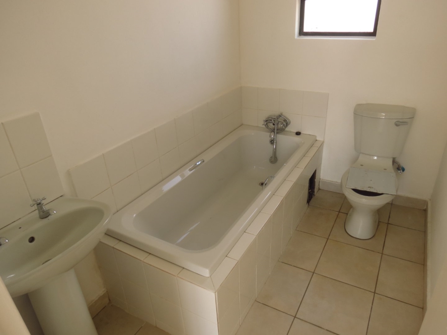 3 Bedroom Property for Sale in Crystal Park Gauteng