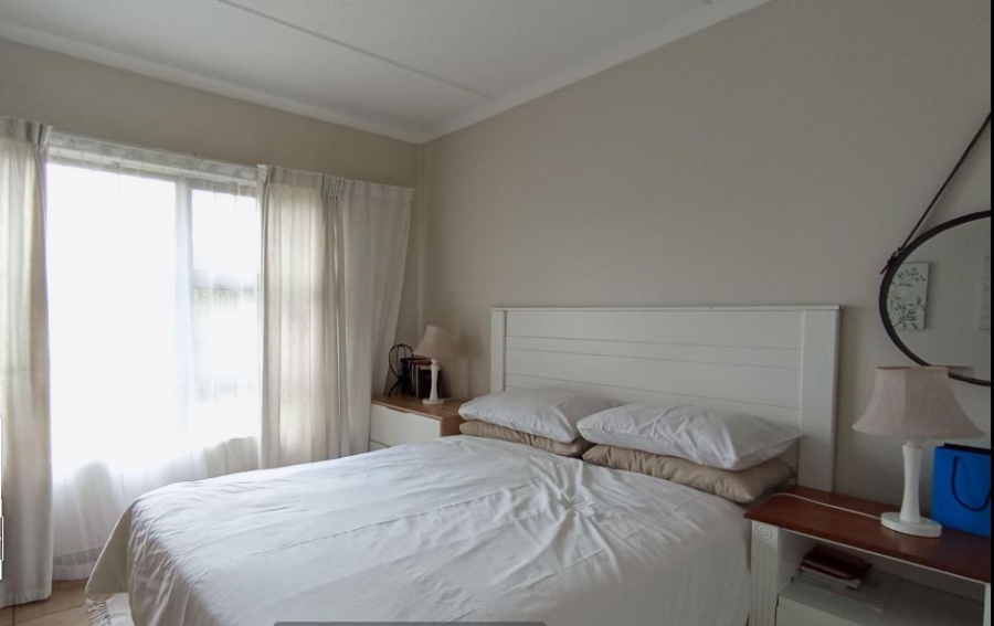 2 Bedroom Property for Sale in Greenstone Hill Gauteng