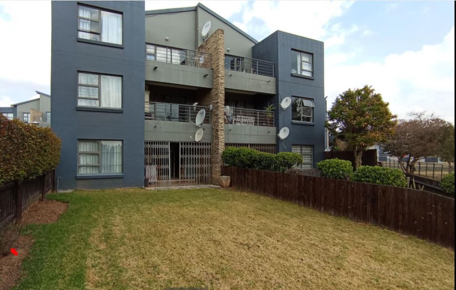 2 Bedroom Property for Sale in Greenstone Hill Gauteng