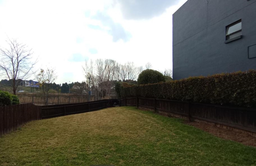 2 Bedroom Property for Sale in Greenstone Hill Gauteng