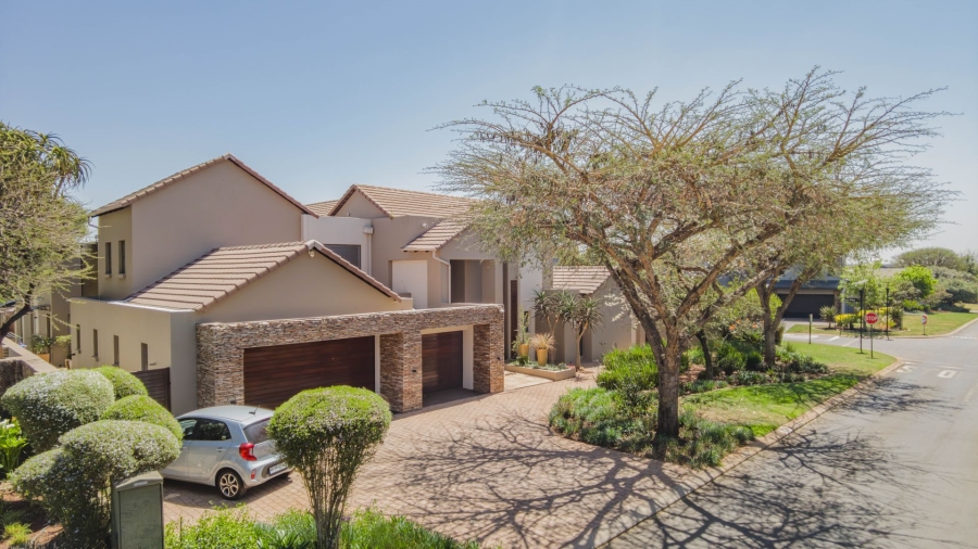 5 Bedroom Property for Sale in Serengeti Lifestyle Estate Gauteng