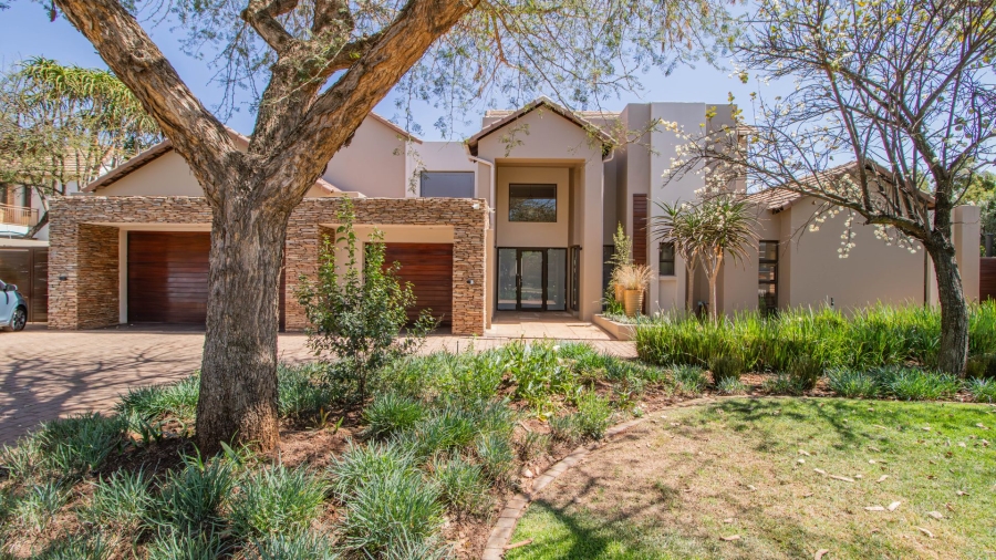 5 Bedroom Property for Sale in Serengeti Lifestyle Estate Gauteng