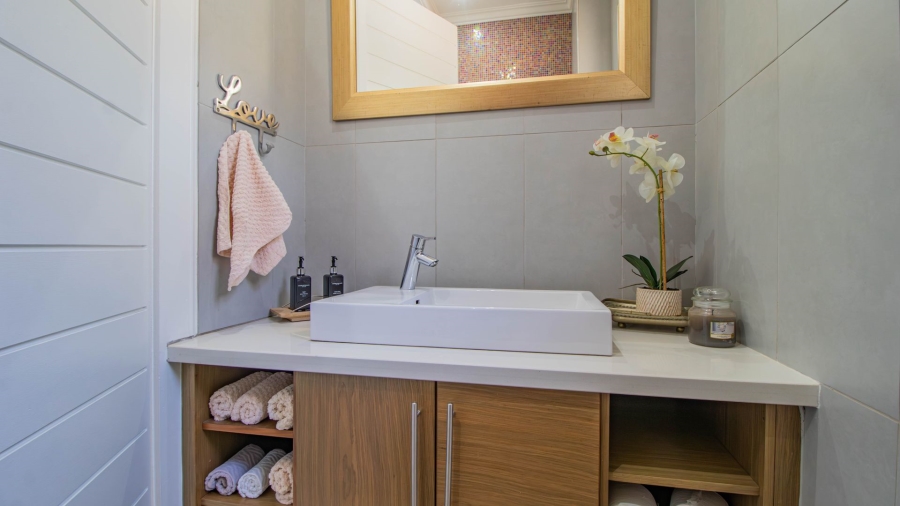 5 Bedroom Property for Sale in Serengeti Lifestyle Estate Gauteng