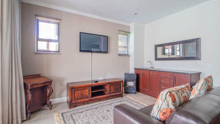 5 Bedroom Property for Sale in Serengeti Lifestyle Estate Gauteng