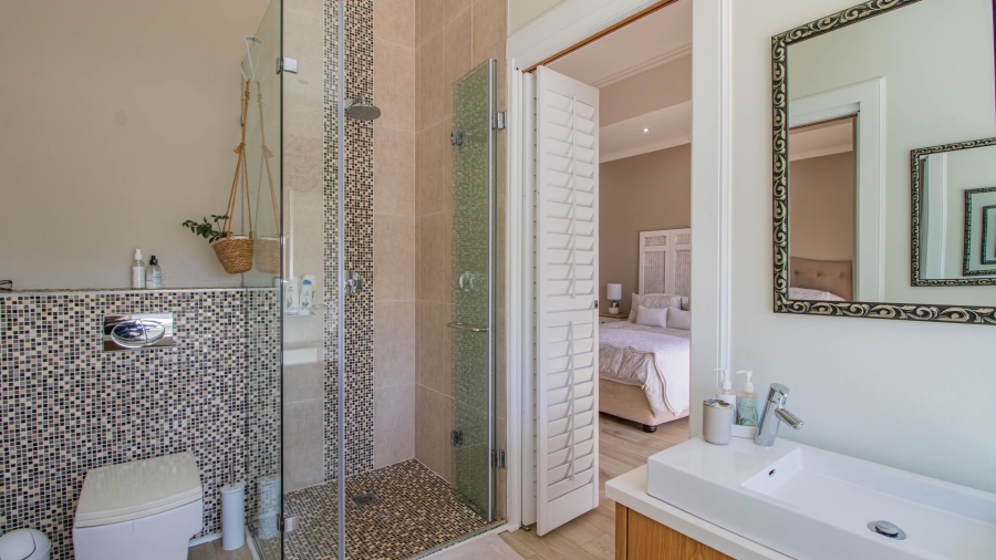 5 Bedroom Property for Sale in Serengeti Lifestyle Estate Gauteng