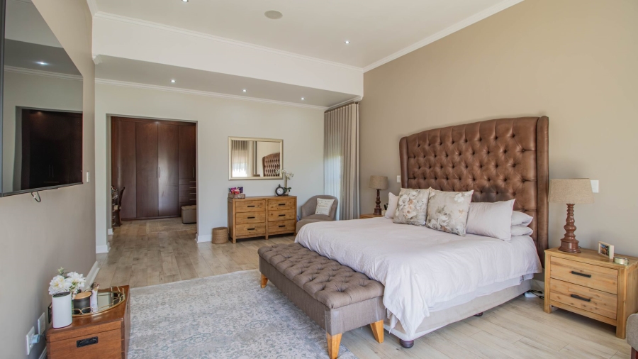 5 Bedroom Property for Sale in Serengeti Lifestyle Estate Gauteng