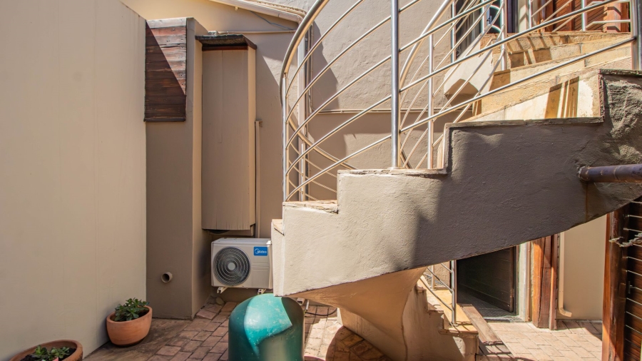 5 Bedroom Property for Sale in Serengeti Lifestyle Estate Gauteng
