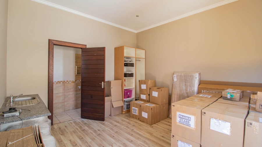 5 Bedroom Property for Sale in Serengeti Lifestyle Estate Gauteng