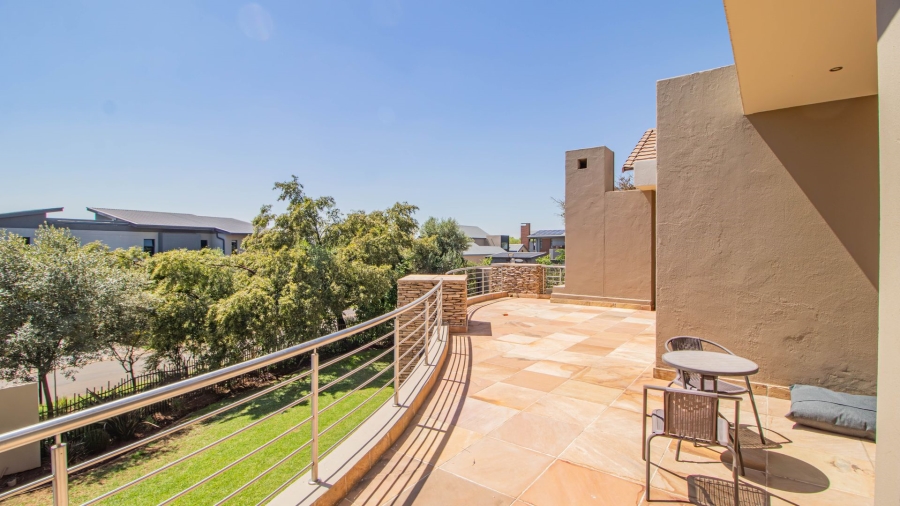 5 Bedroom Property for Sale in Serengeti Lifestyle Estate Gauteng